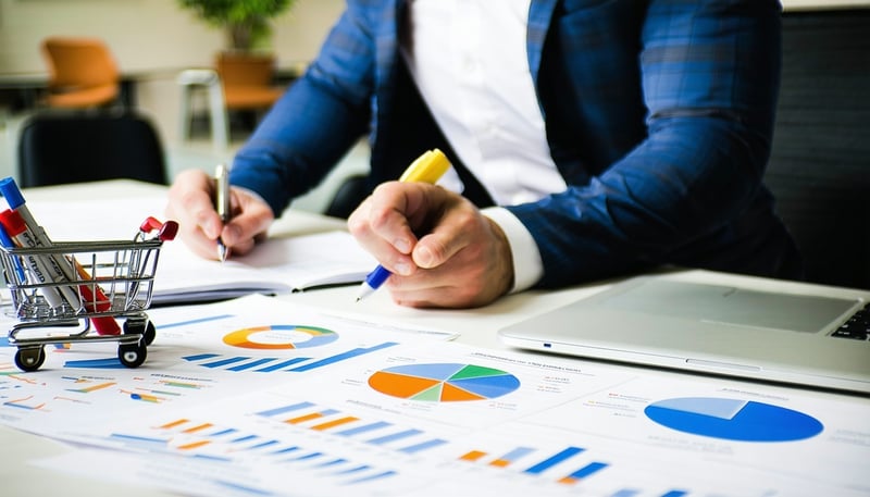 Expert managing Google Ads campaigns for business growth